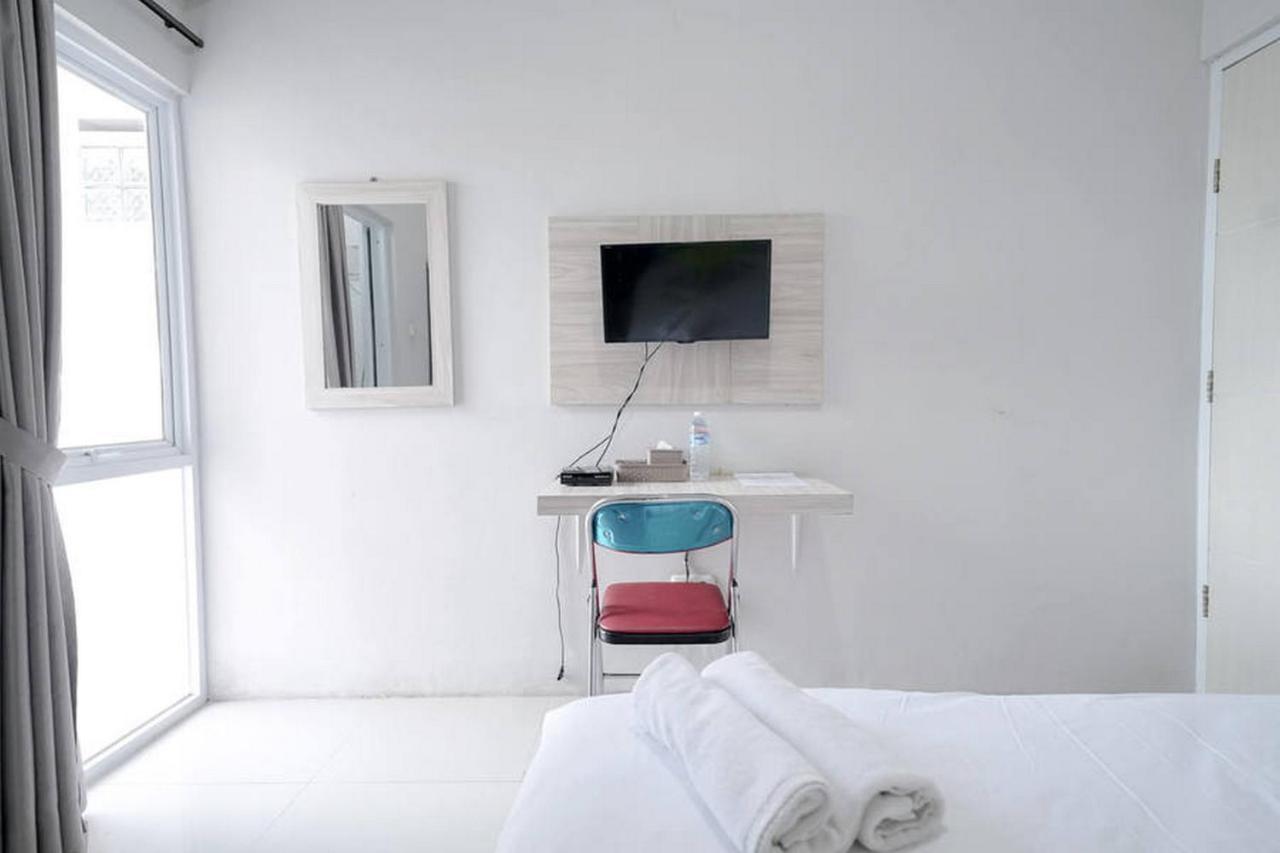 Urbanview Hotel Bari Syariah Palembang By Reddoorz Exterior photo