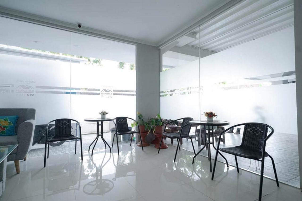 Urbanview Hotel Bari Syariah Palembang By Reddoorz Exterior photo
